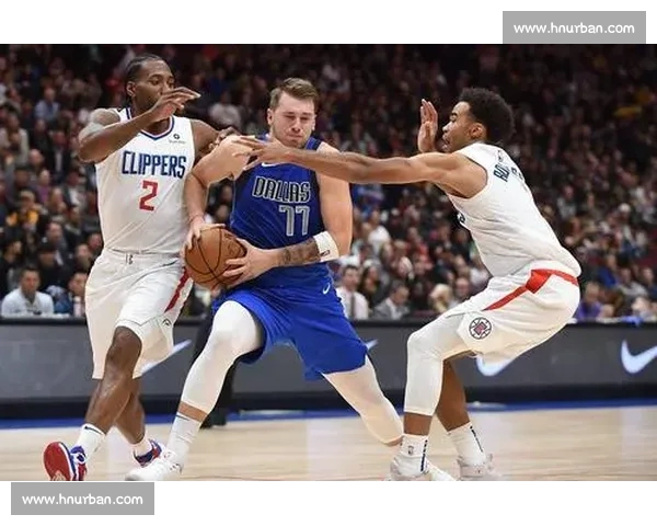 篮球赛季前瞻：深度解析各队实力对比与未来战术走势预测